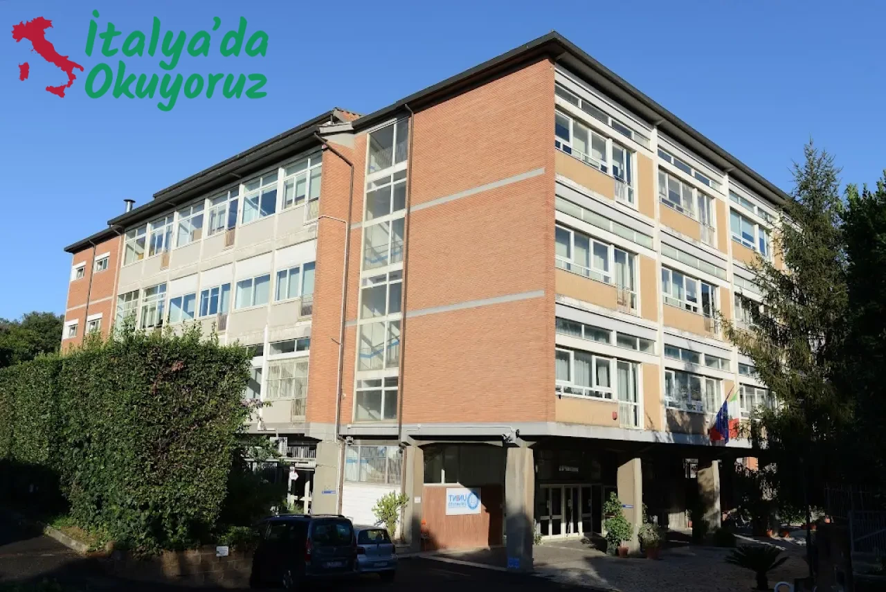 S. Pio V Üniversitesi